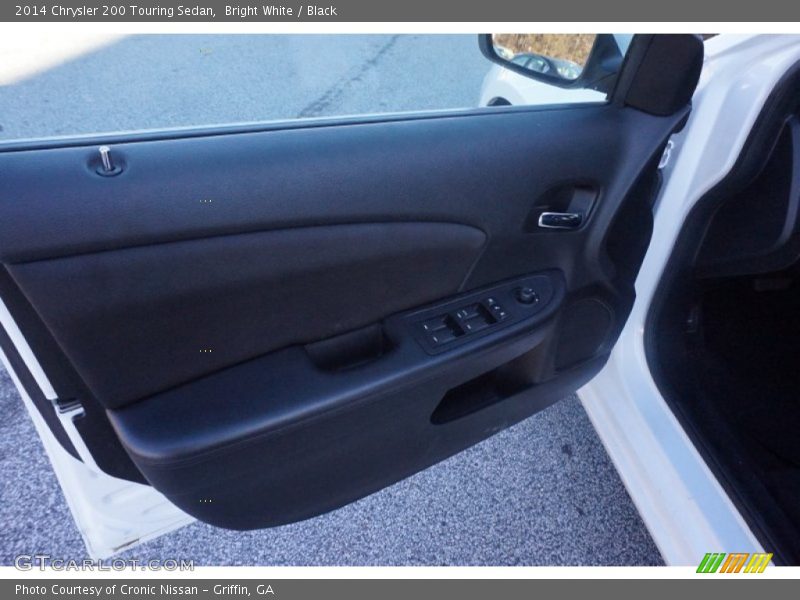 Bright White / Black 2014 Chrysler 200 Touring Sedan