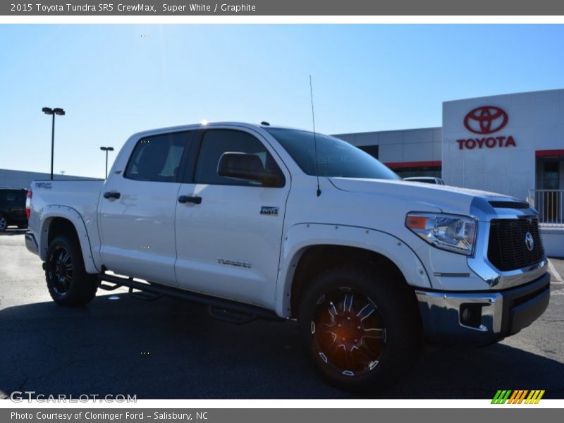 Super White / Graphite 2015 Toyota Tundra SR5 CrewMax