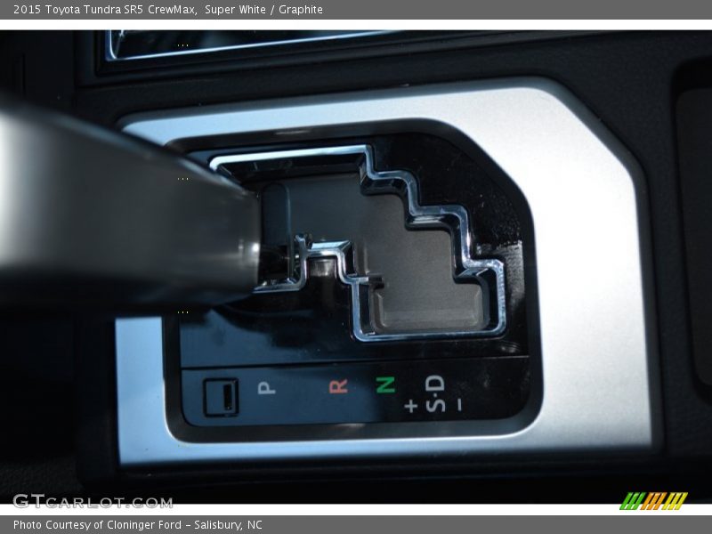 Super White / Graphite 2015 Toyota Tundra SR5 CrewMax