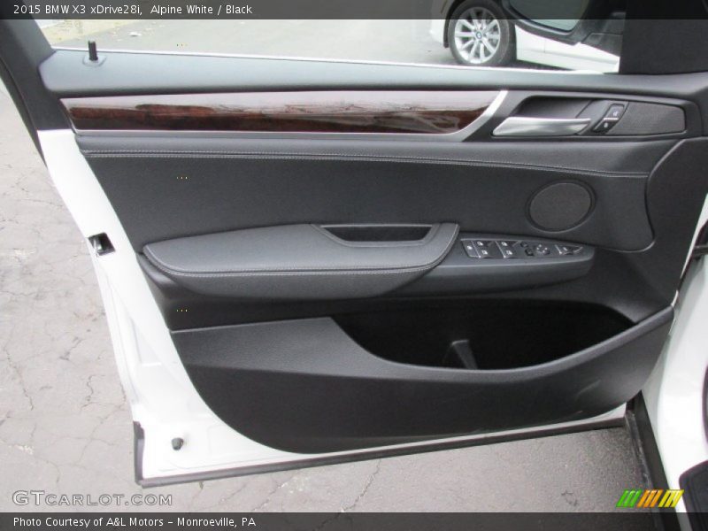 Alpine White / Black 2015 BMW X3 xDrive28i