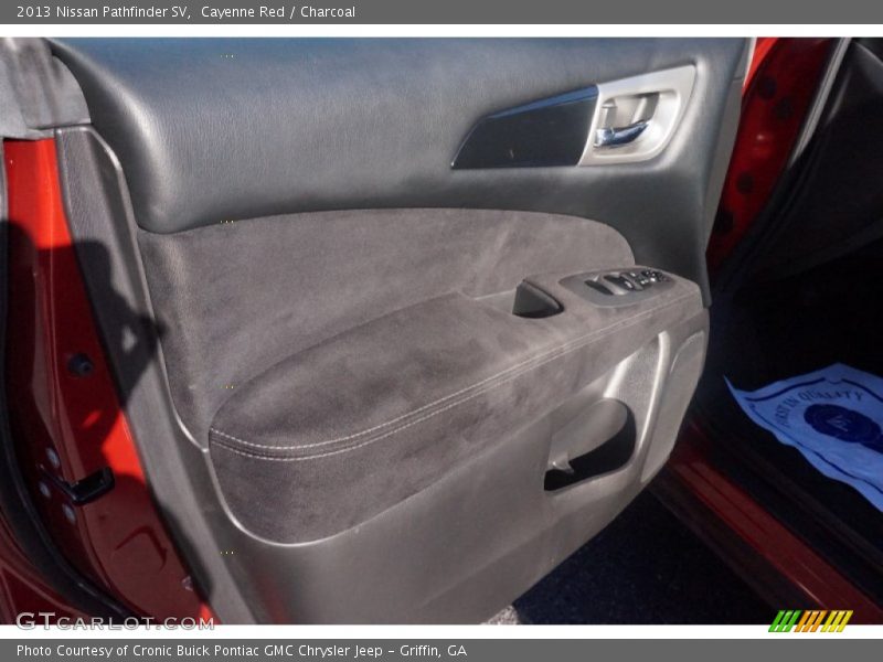 Cayenne Red / Charcoal 2013 Nissan Pathfinder SV