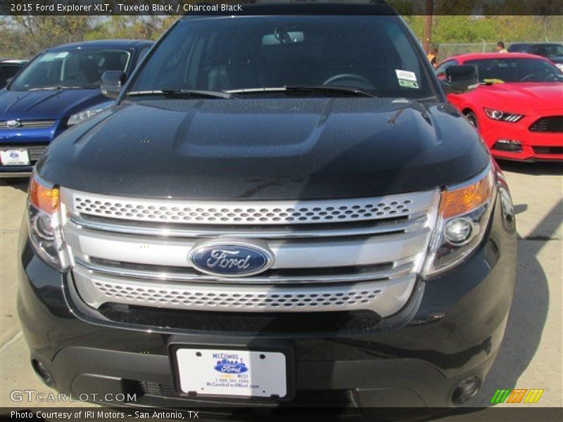 Tuxedo Black / Charcoal Black 2015 Ford Explorer XLT