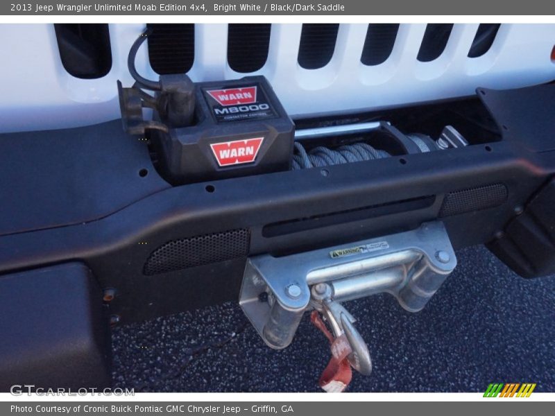 Bright White / Black/Dark Saddle 2013 Jeep Wrangler Unlimited Moab Edition 4x4
