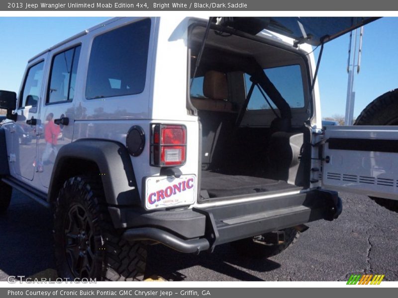 Bright White / Black/Dark Saddle 2013 Jeep Wrangler Unlimited Moab Edition 4x4