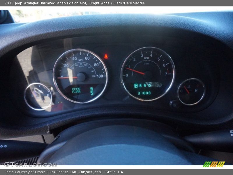 Bright White / Black/Dark Saddle 2013 Jeep Wrangler Unlimited Moab Edition 4x4