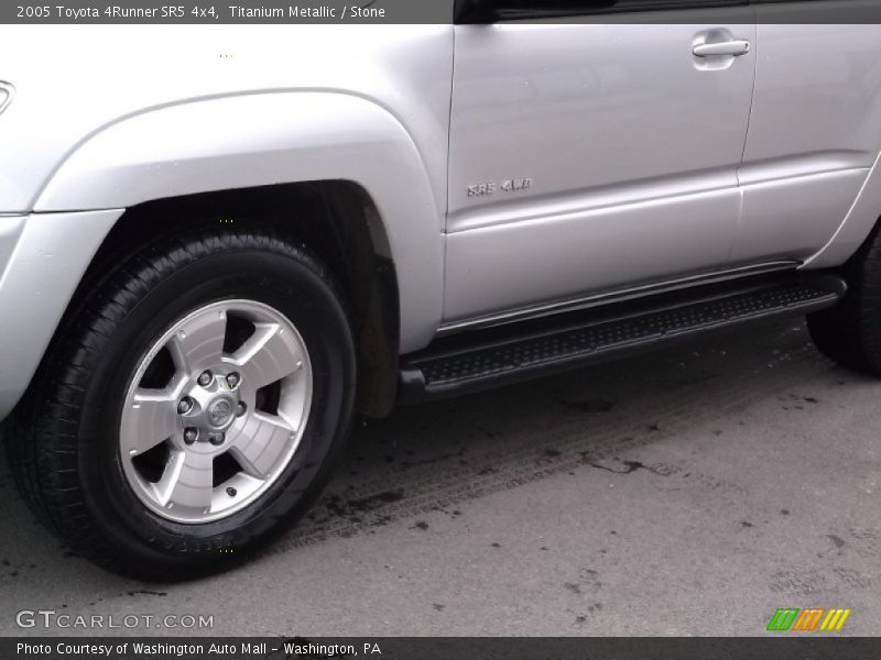 Titanium Metallic / Stone 2005 Toyota 4Runner SR5 4x4