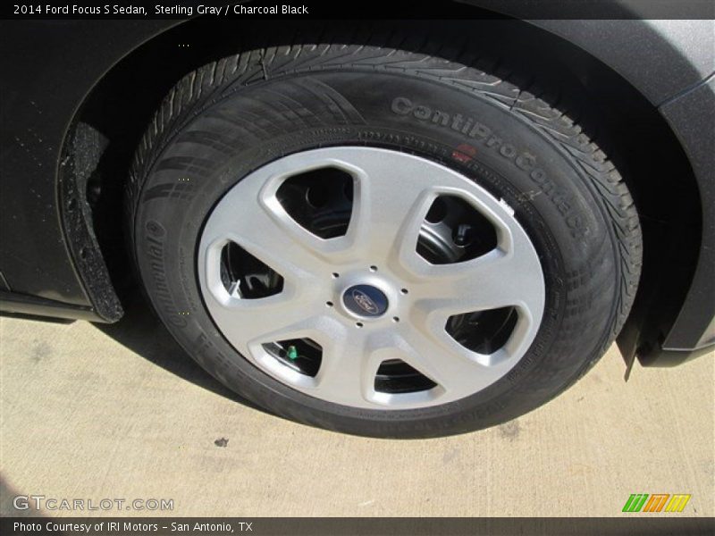 Sterling Gray / Charcoal Black 2014 Ford Focus S Sedan