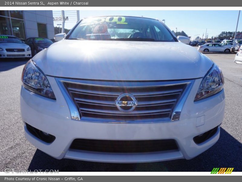 Aspen White / Charcoal 2014 Nissan Sentra SL