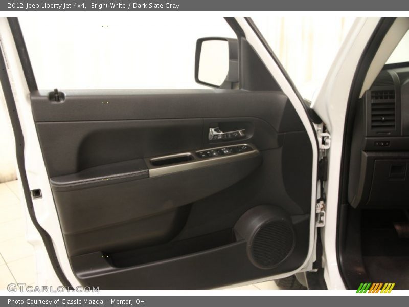 Bright White / Dark Slate Gray 2012 Jeep Liberty Jet 4x4