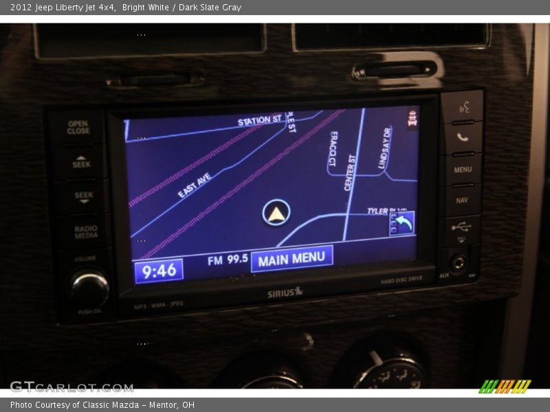 Bright White / Dark Slate Gray 2012 Jeep Liberty Jet 4x4