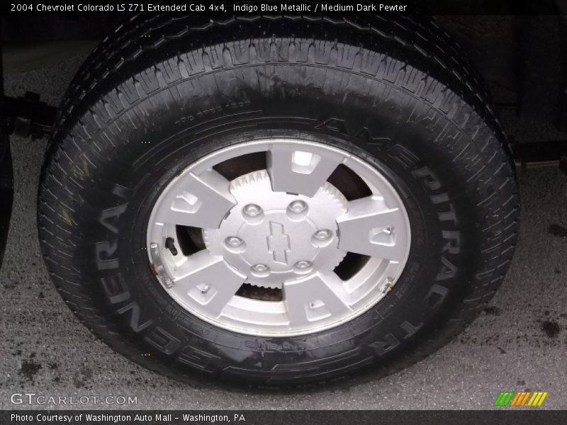 Indigo Blue Metallic / Medium Dark Pewter 2004 Chevrolet Colorado LS Z71 Extended Cab 4x4