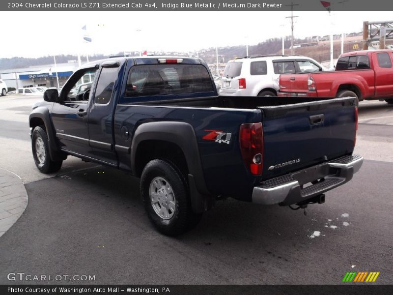 Indigo Blue Metallic / Medium Dark Pewter 2004 Chevrolet Colorado LS Z71 Extended Cab 4x4