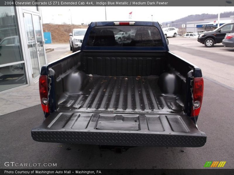 Indigo Blue Metallic / Medium Dark Pewter 2004 Chevrolet Colorado LS Z71 Extended Cab 4x4