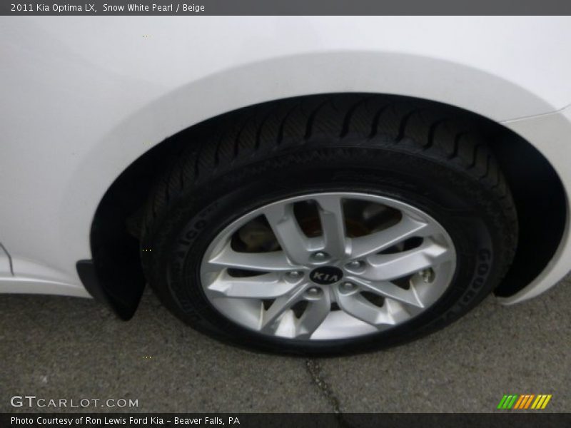 Snow White Pearl / Beige 2011 Kia Optima LX
