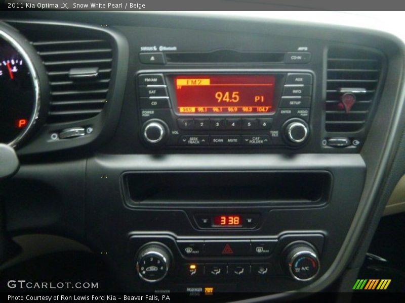 Snow White Pearl / Beige 2011 Kia Optima LX