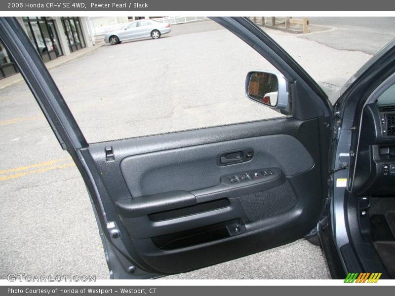 Pewter Pearl / Black 2006 Honda CR-V SE 4WD