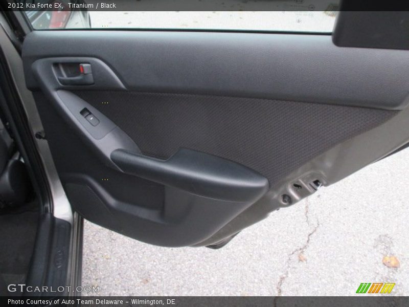 Titanium / Black 2012 Kia Forte EX