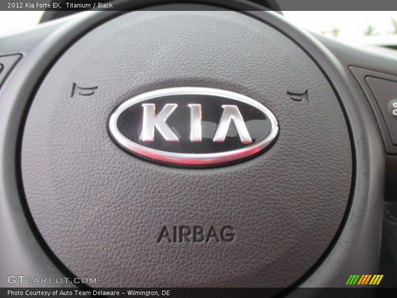Titanium / Black 2012 Kia Forte EX