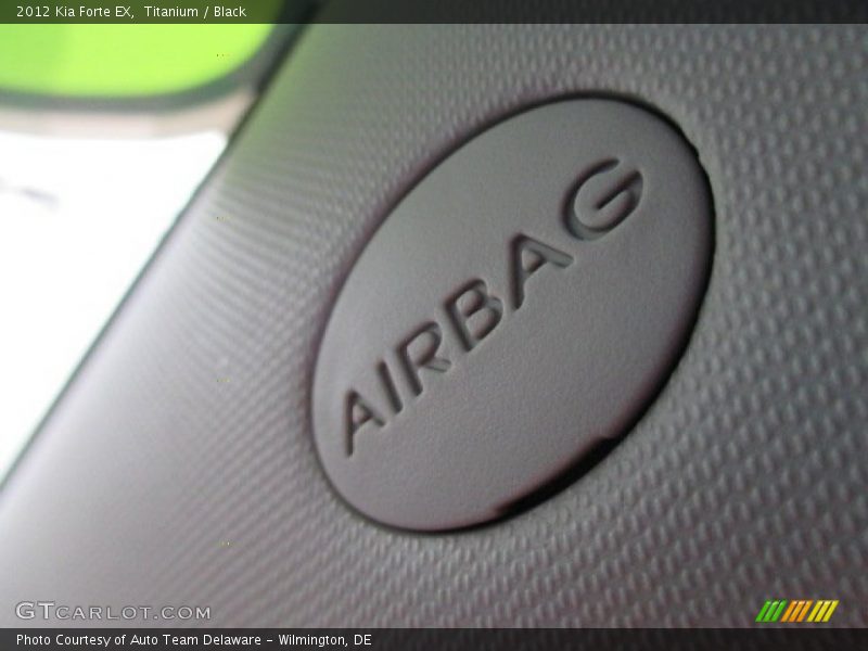 Titanium / Black 2012 Kia Forte EX