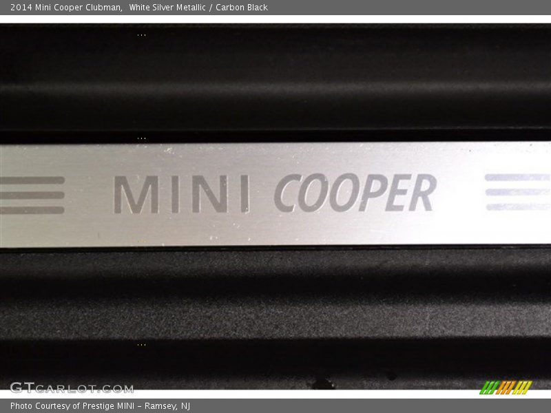 White Silver Metallic / Carbon Black 2014 Mini Cooper Clubman