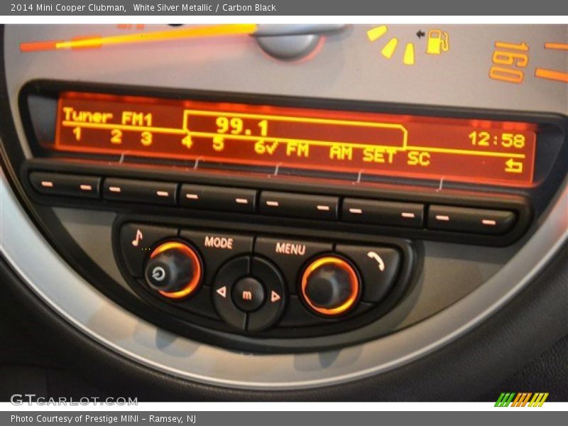 White Silver Metallic / Carbon Black 2014 Mini Cooper Clubman