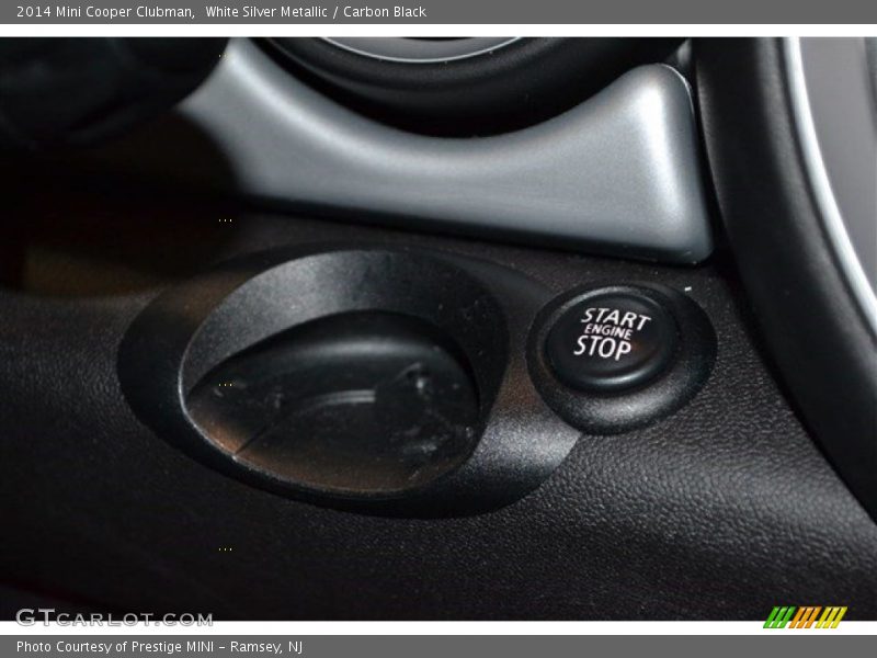 White Silver Metallic / Carbon Black 2014 Mini Cooper Clubman