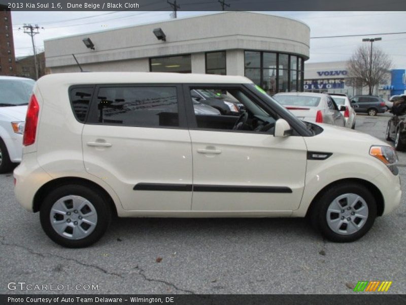 Dune Beige / Black Cloth 2013 Kia Soul 1.6