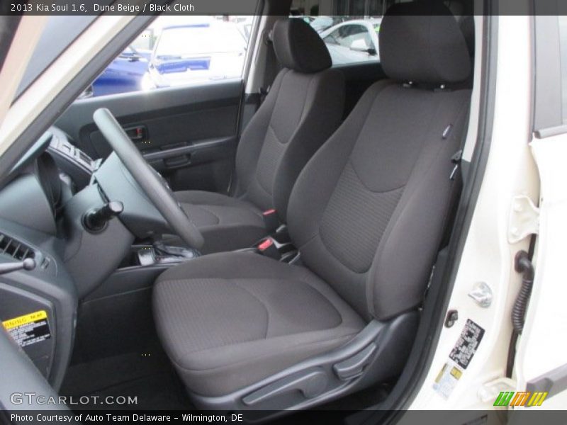 Dune Beige / Black Cloth 2013 Kia Soul 1.6