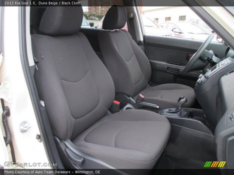 Dune Beige / Black Cloth 2013 Kia Soul 1.6