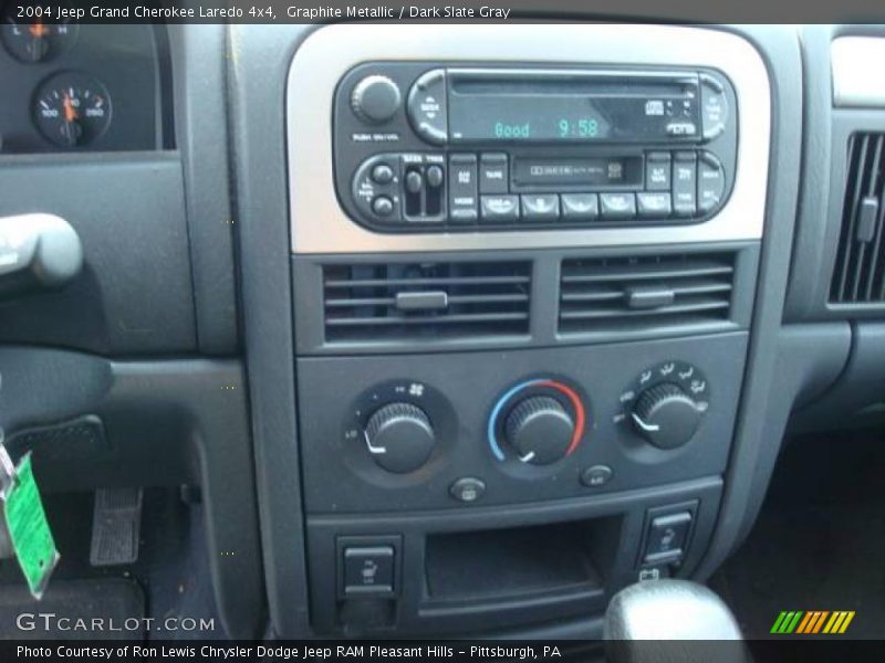Graphite Metallic / Dark Slate Gray 2004 Jeep Grand Cherokee Laredo 4x4