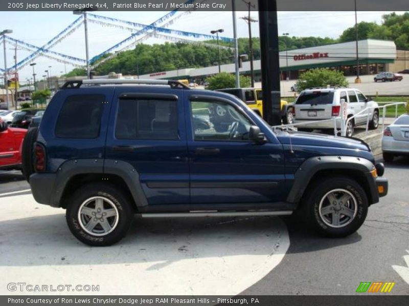 Patriot Blue Pearl / Medium Slate Gray 2005 Jeep Liberty Renegade 4x4