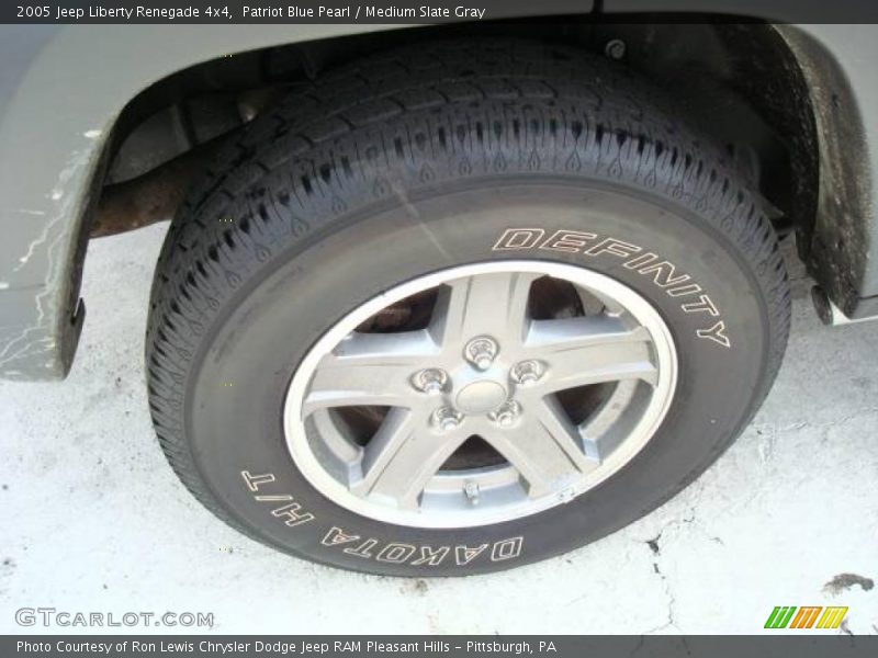 Patriot Blue Pearl / Medium Slate Gray 2005 Jeep Liberty Renegade 4x4