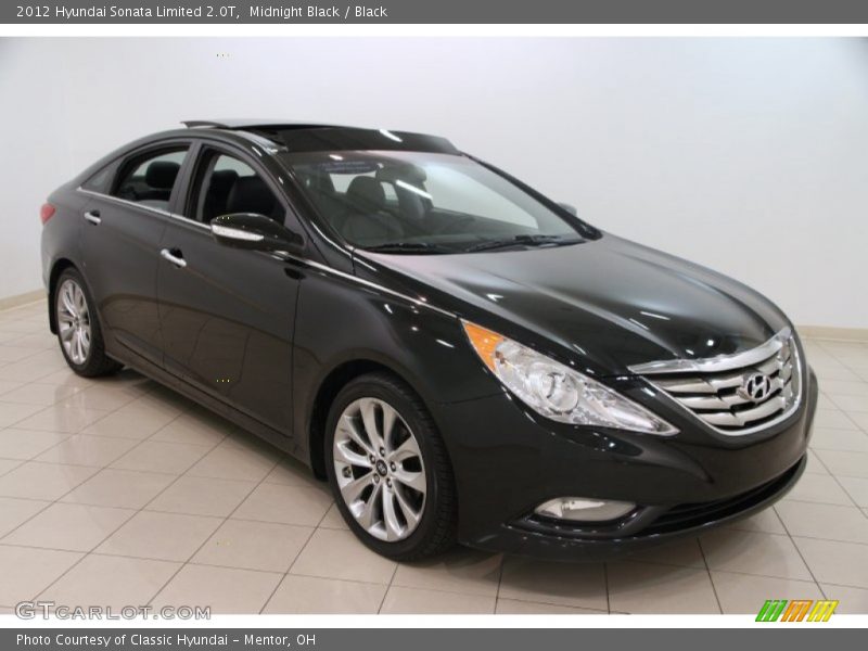 Front 3/4 View of 2012 Sonata Limited 2.0T