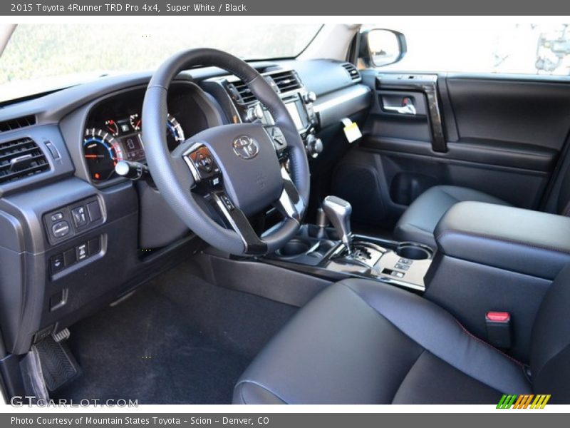 Super White / Black 2015 Toyota 4Runner TRD Pro 4x4