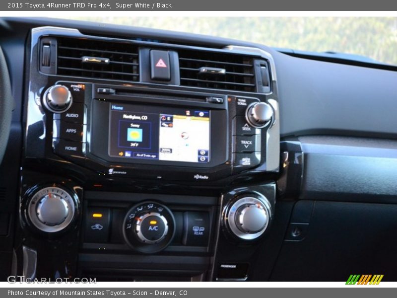 Super White / Black 2015 Toyota 4Runner TRD Pro 4x4