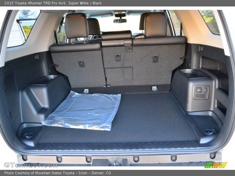 Super White / Black 2015 Toyota 4Runner TRD Pro 4x4