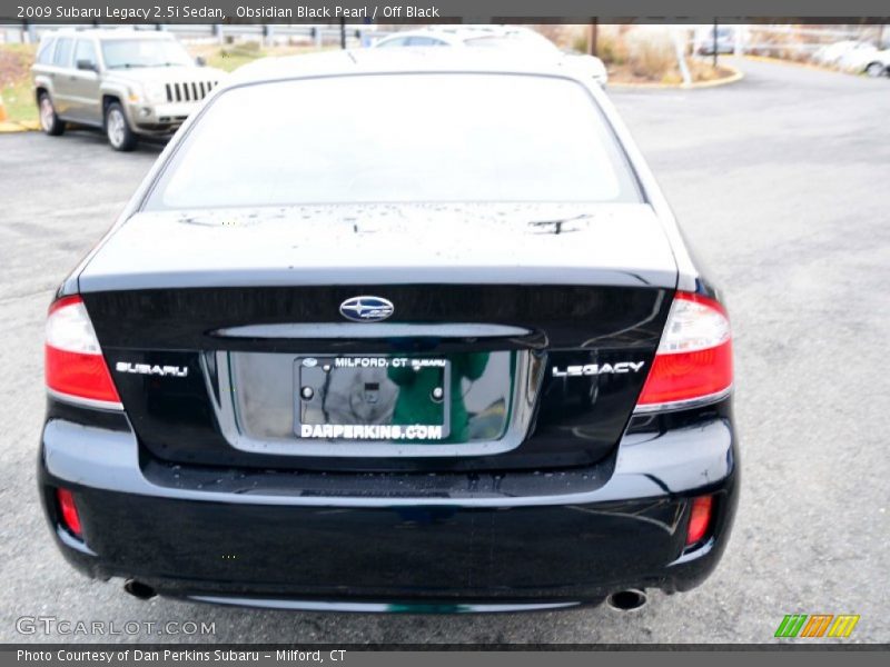 Obsidian Black Pearl / Off Black 2009 Subaru Legacy 2.5i Sedan