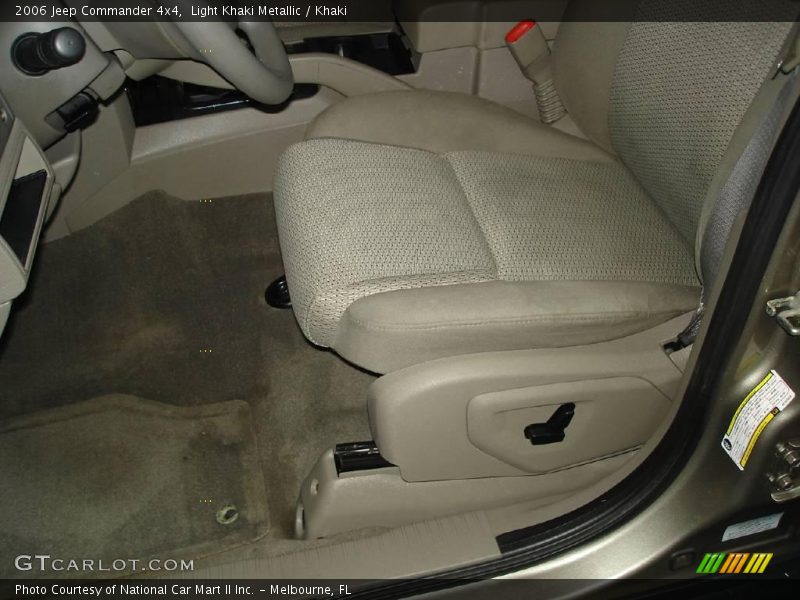 Light Khaki Metallic / Khaki 2006 Jeep Commander 4x4
