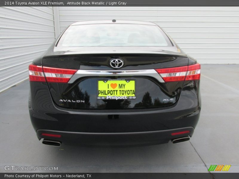 Attitude Black Metallic / Light Gray 2014 Toyota Avalon XLE Premium