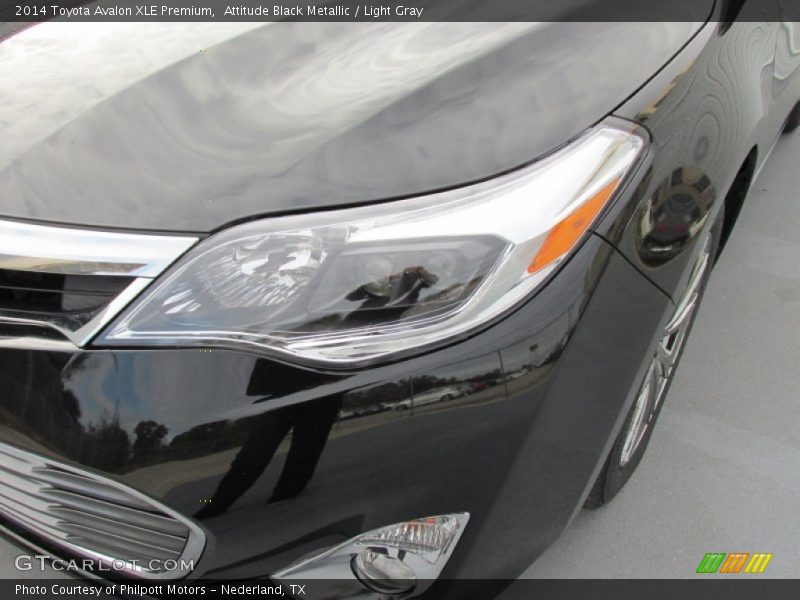 Attitude Black Metallic / Light Gray 2014 Toyota Avalon XLE Premium