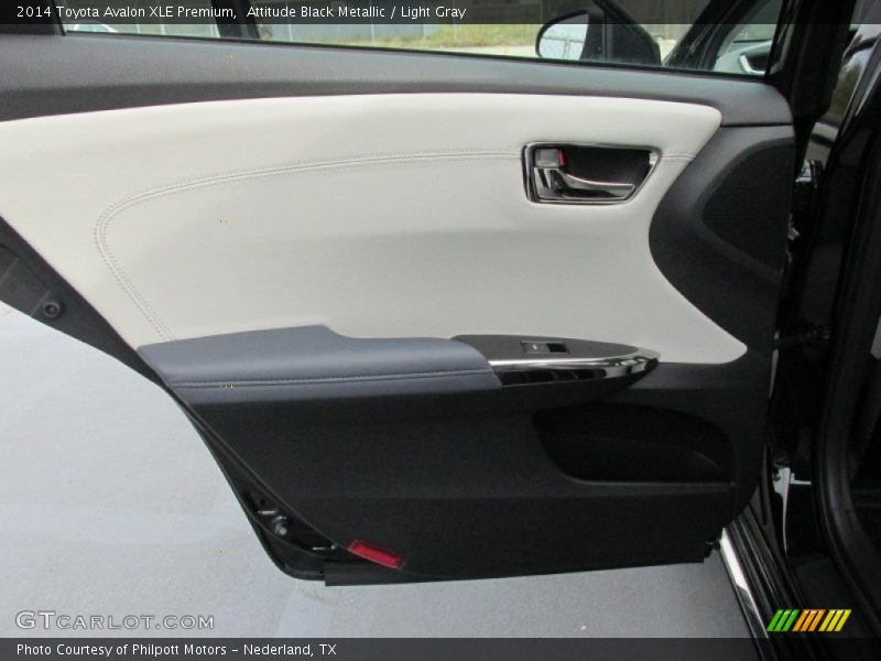 Attitude Black Metallic / Light Gray 2014 Toyota Avalon XLE Premium