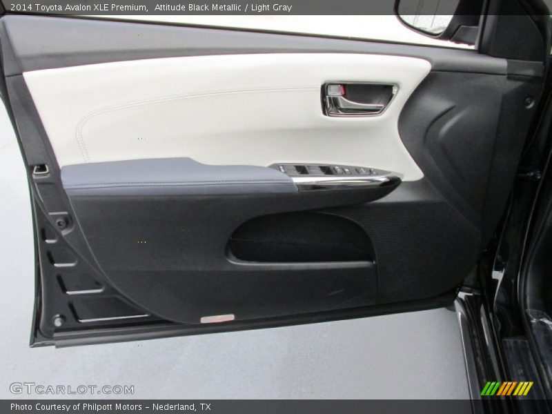 Door Panel of 2014 Avalon XLE Premium