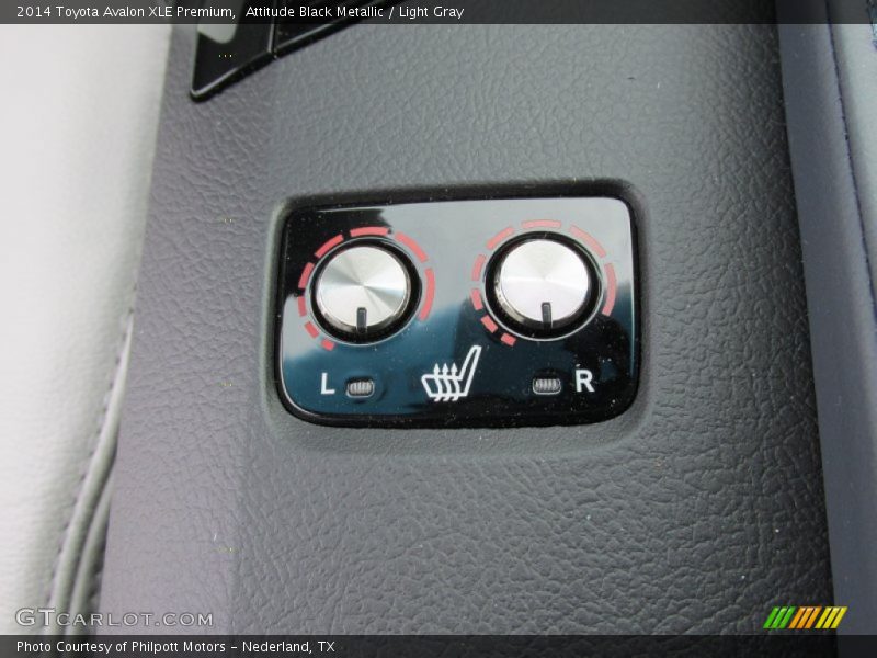 Attitude Black Metallic / Light Gray 2014 Toyota Avalon XLE Premium
