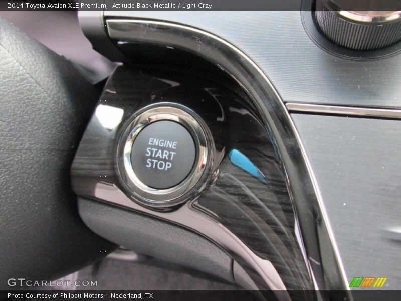 Attitude Black Metallic / Light Gray 2014 Toyota Avalon XLE Premium