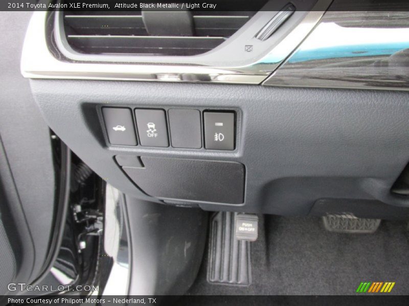 Attitude Black Metallic / Light Gray 2014 Toyota Avalon XLE Premium