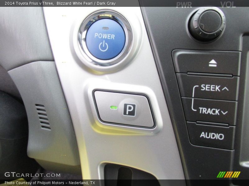 Blizzard White Pearl / Dark Gray 2014 Toyota Prius v Three