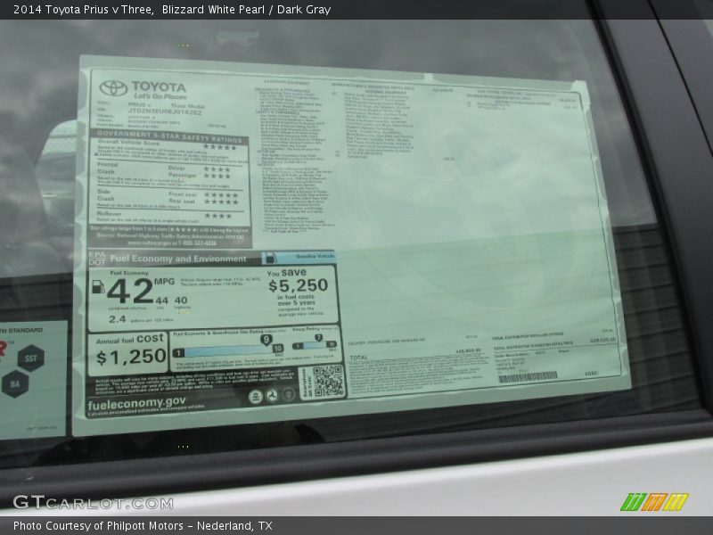 Blizzard White Pearl / Dark Gray 2014 Toyota Prius v Three
