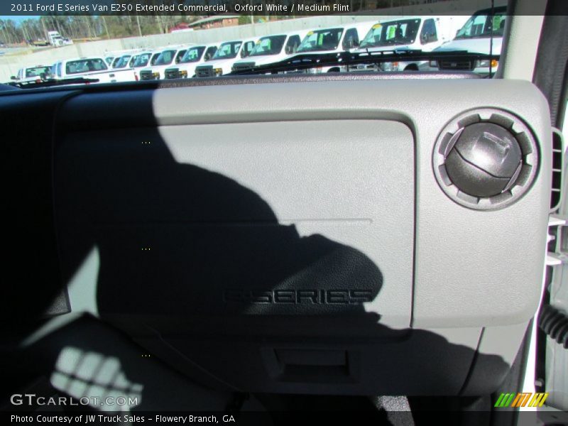 Oxford White / Medium Flint 2011 Ford E Series Van E250 Extended Commercial