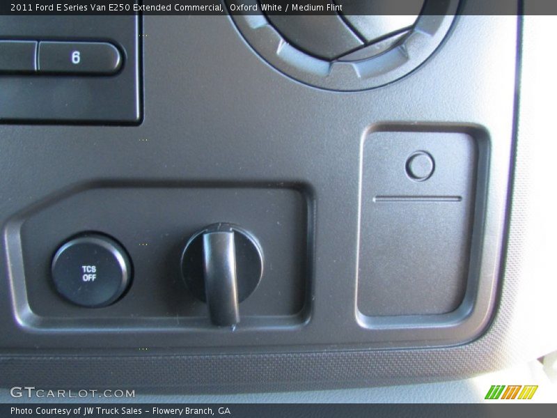 Oxford White / Medium Flint 2011 Ford E Series Van E250 Extended Commercial