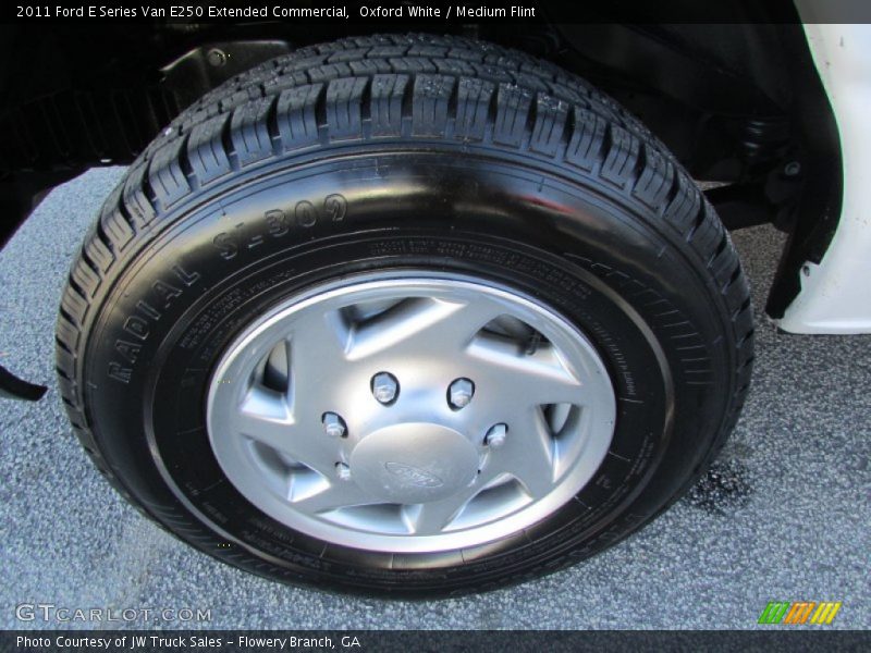 Oxford White / Medium Flint 2011 Ford E Series Van E250 Extended Commercial